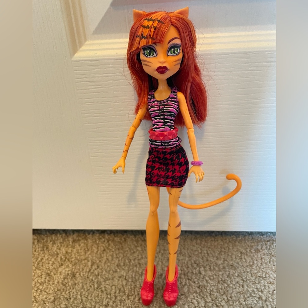 Monster High Coffin Bean Toralei Stripe